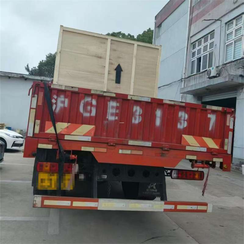 小榄镇米林县：物流专线的高效货运之旅